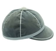 Grey honours cap with silver trim